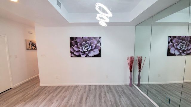 5100 Verde Valley Lane 167, Dallas, TX 75254