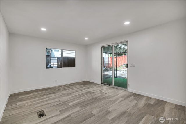 22612 115th Place SE, Kent, WA 98031