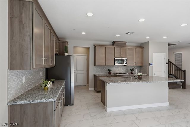 11 Flora Sagio Avenue, Henderson, NV 89011