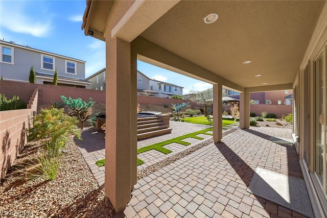 11 Flora Sagio Avenue, Henderson, NV 89011