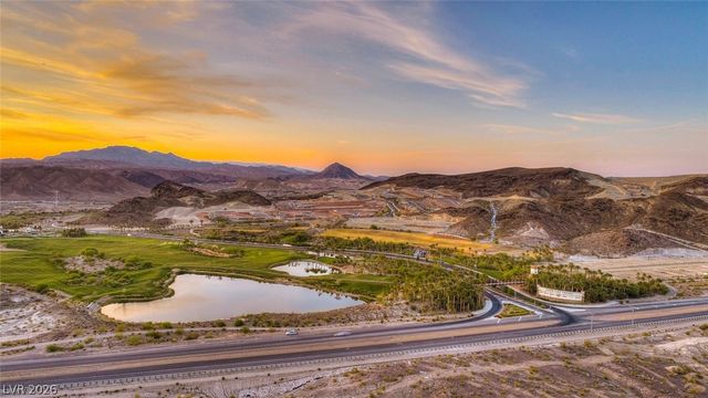 11 Flora Sagio Avenue, Henderson, NV 89011