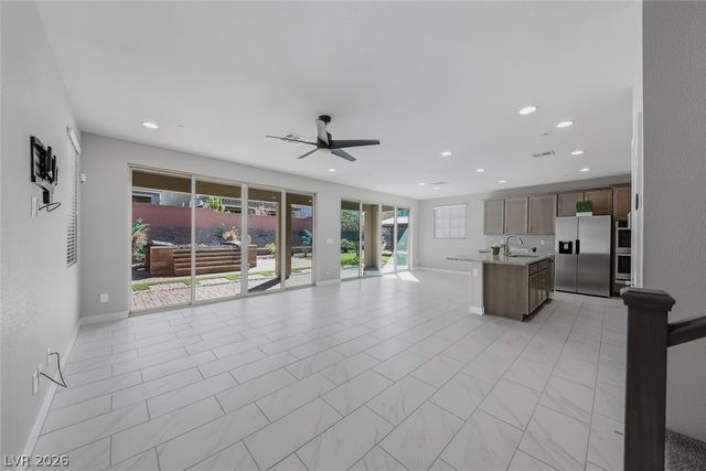 11 Flora Sagio Avenue, Henderson, NV 89011