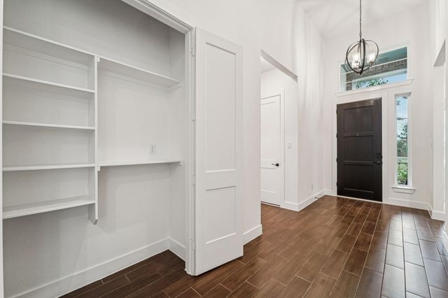 26014 S Outrider Banks, Montgomery, TX 77316