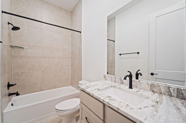 26014 S Outrider Banks, Montgomery, TX 77316