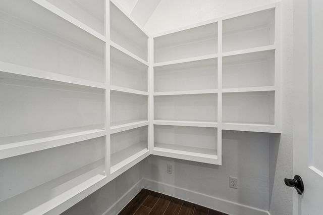 26014 S Outrider Banks, Montgomery, TX 77316