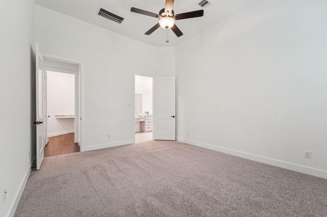 26014 S Outrider Banks, Montgomery, TX 77316