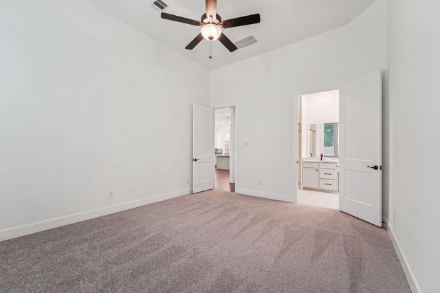 26014 S Outrider Banks, Montgomery, TX 77316