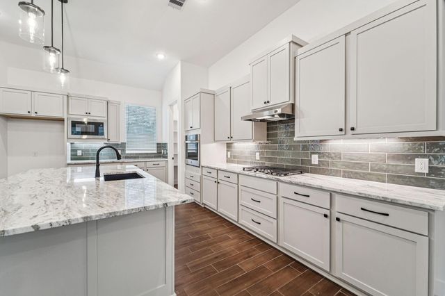 26014 S Outrider Banks, Montgomery, TX 77316