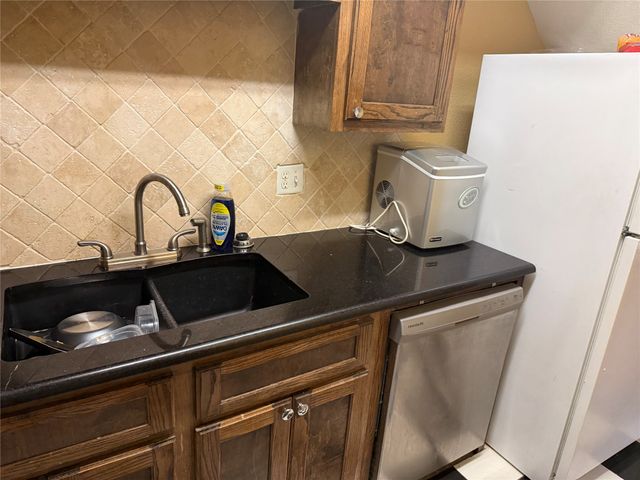 9825 Walnut Street M 207, Dallas, TX 75243