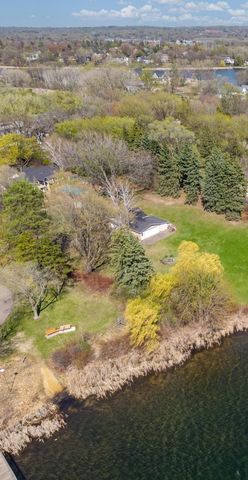 994 Wagon Wheel Trail, Mendota Heights, MN 55120