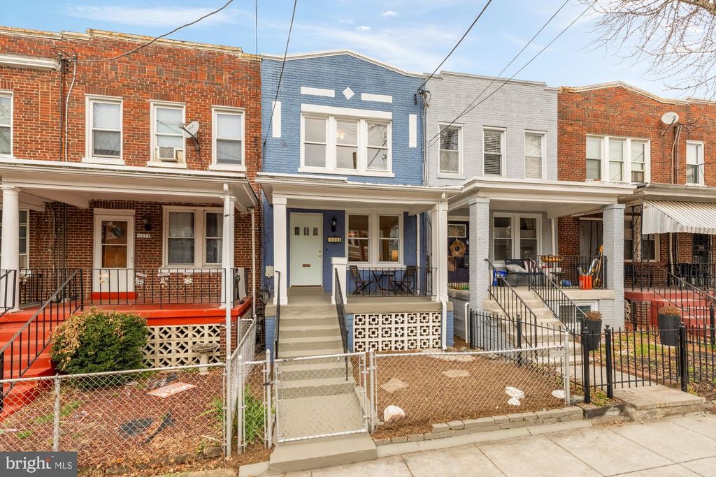 1334 RIDGE PL SE, Washington, DC 20020