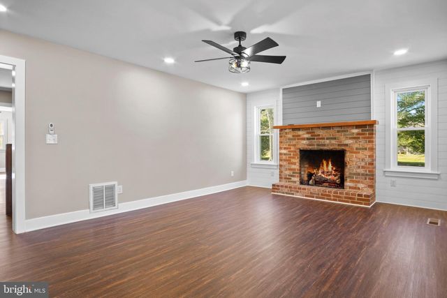 9729 TIMMONSTOWN RD, Berlin, MD 21811