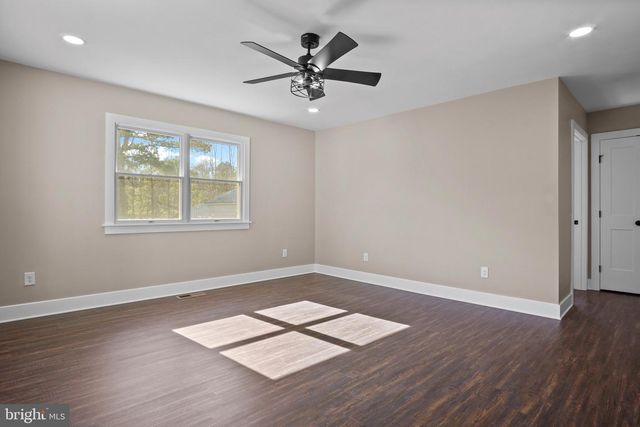 9729 TIMMONSTOWN RD, Berlin, MD 21811