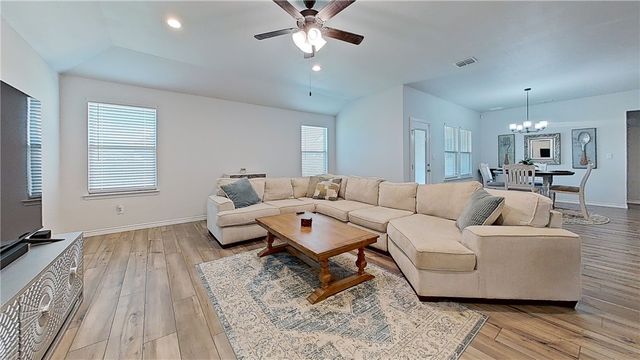 7602 Bayley, Corpus Christi, TX 78414