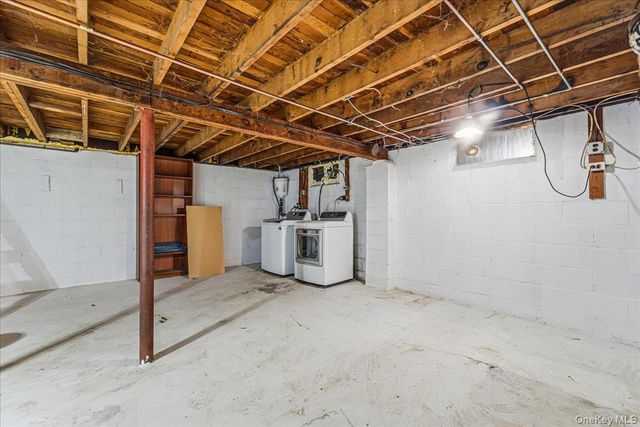 222 Blue Point Road, Farmingville, NY 11738