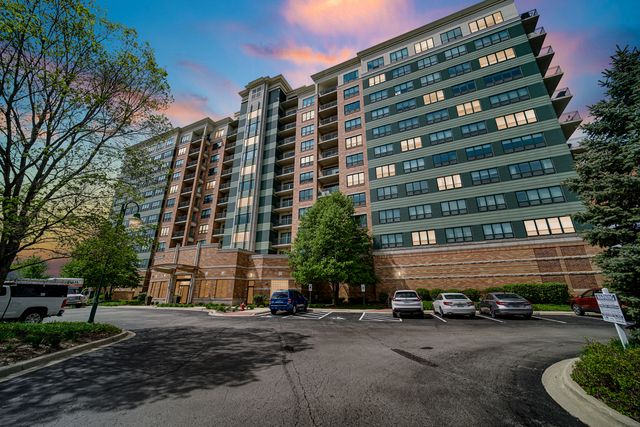 6420 DOUBLE EAGLE Drive 414, Woodridge, IL 60517