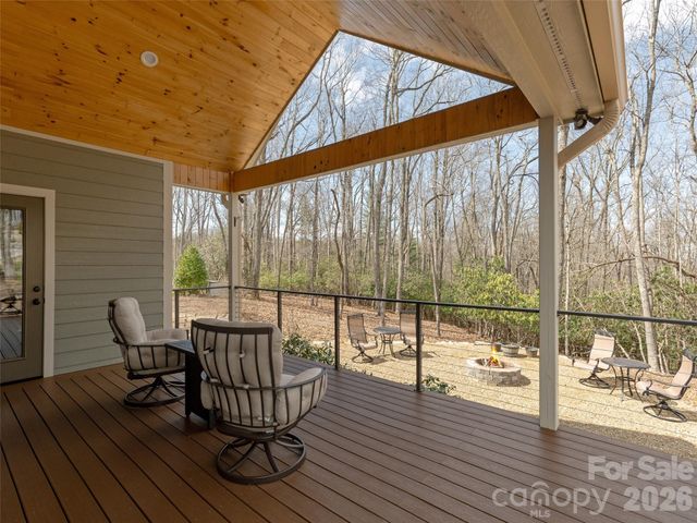 3753 Laurel Park Highway, Hendersonville, NC 28739