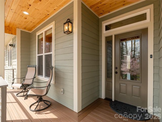 3753 Laurel Park Highway, Hendersonville, NC 28739