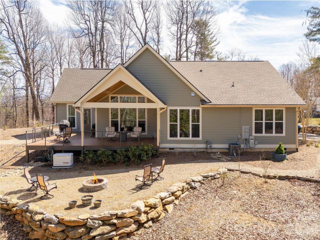 3753 Laurel Park Highway, Hendersonville, NC 28739