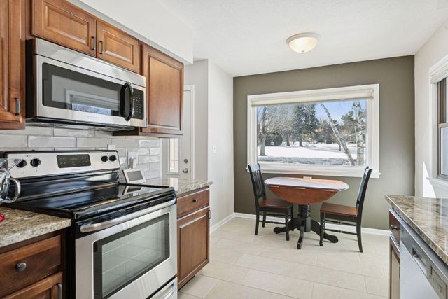 1512 Transit Avenue, Roseville, MN 55113