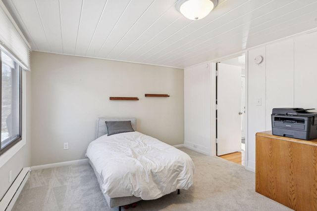 1512 Transit Avenue, Roseville, MN 55113