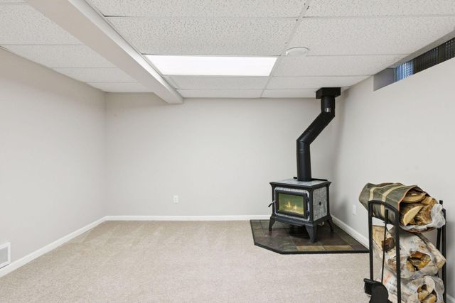 1512 Transit Avenue, Roseville, MN 55113