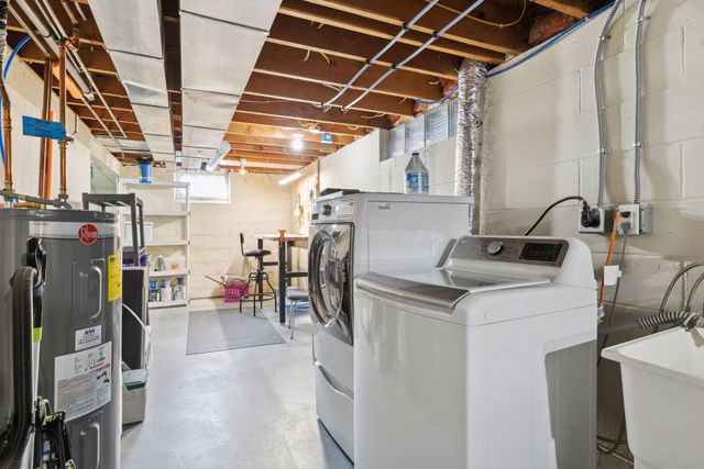 1512 Transit Avenue, Roseville, MN 55113