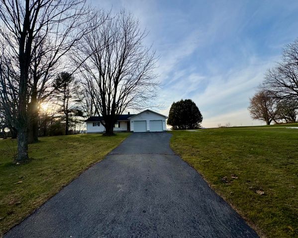 351 Mason Rd Road, Champlain, NY 12919