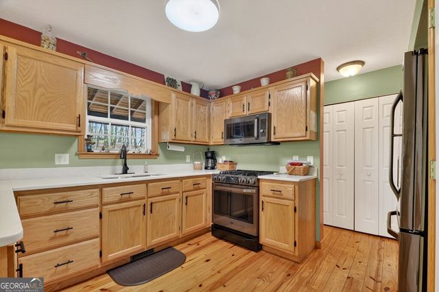 63 Teboe Drive, Blairsville, GA 30512