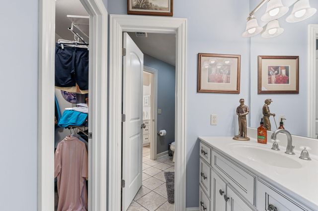1714 WORCESTER LN, Columbia, MO 65203