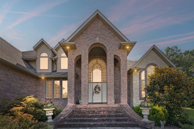 1714 WORCESTER LN, Columbia, MO 65203
