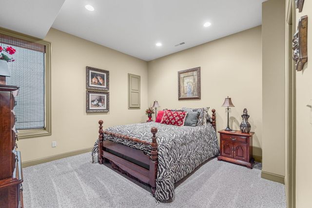 1714 WORCESTER LN, Columbia, MO 65203