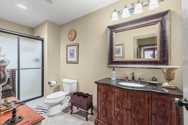 1714 WORCESTER LN, Columbia, MO 65203