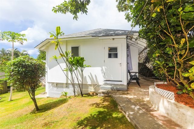 2534 E Manoa Road B, Honolulu, HI 96822