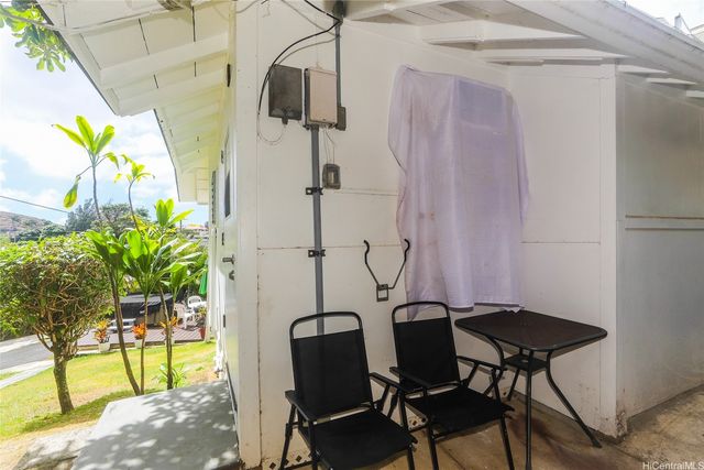 2534 E Manoa Road B, Honolulu, HI 96822