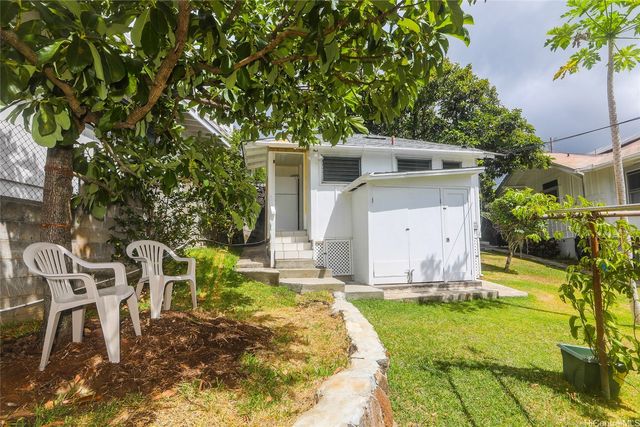 2534 E Manoa Road B, Honolulu, HI 96822
