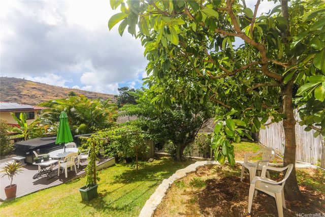 2534 E Manoa Road B, Honolulu, HI 96822