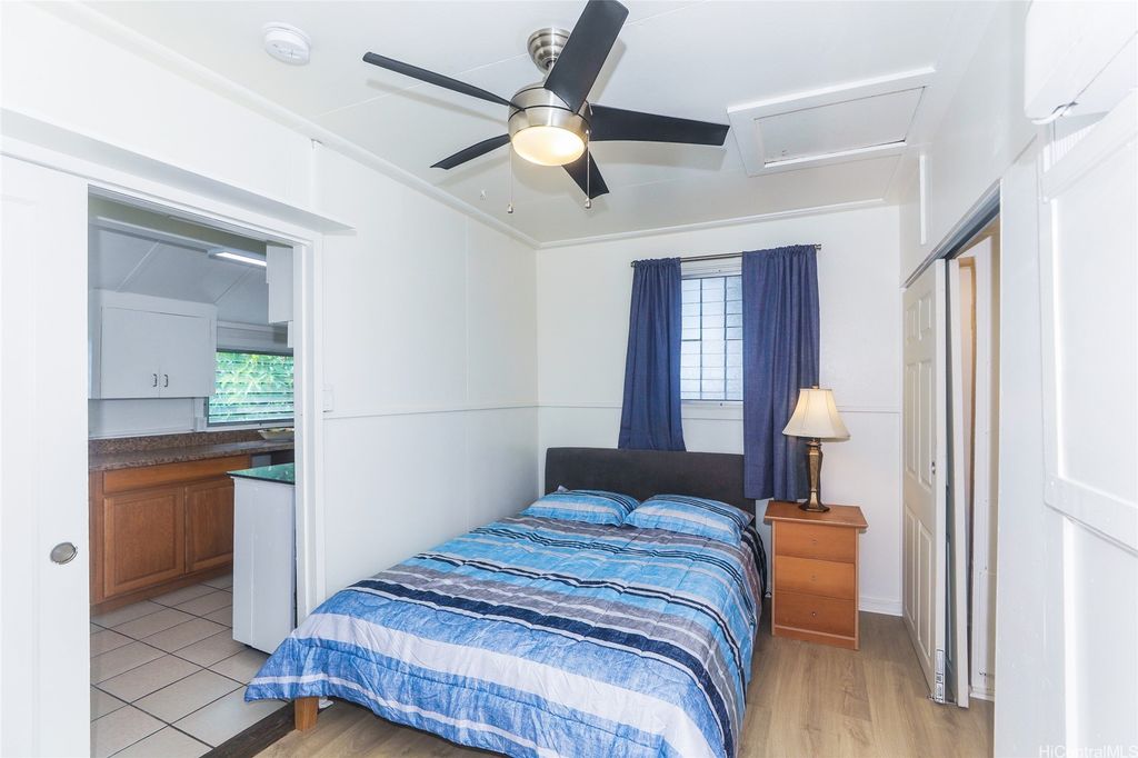 2534 E Manoa Road B, Honolulu, HI 96822