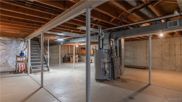 59 Southwick Drive, Orchard Park, NY 14127