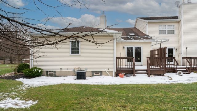 59 Southwick Drive, Orchard Park, NY 14127