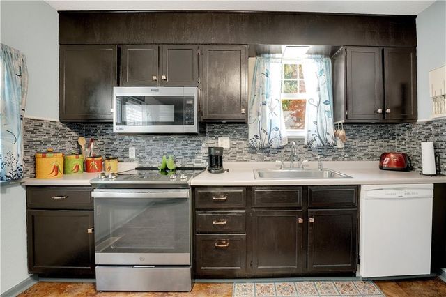 1412 W 5th Street, Sedalia, MO 65301