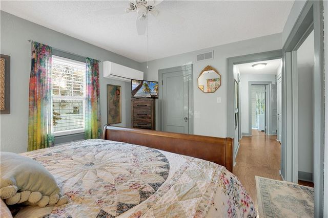 1412 W 5th Street, Sedalia, MO 65301