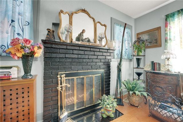 1412 W 5th Street, Sedalia, MO 65301