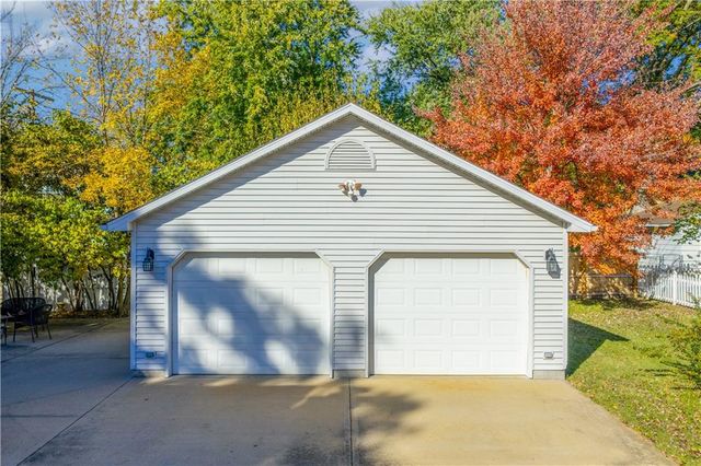 1412 W 5th Street, Sedalia, MO 65301