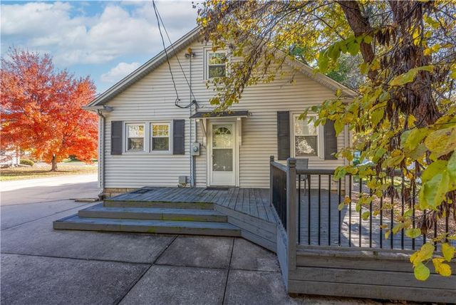 1412 W 5th Street, Sedalia, MO 65301