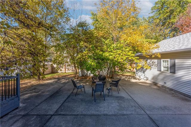 1412 W 5th Street, Sedalia, MO 65301