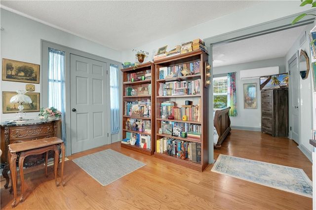 1412 W 5th Street, Sedalia, MO 65301