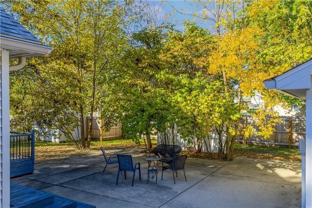 1412 W 5th Street, Sedalia, MO 65301