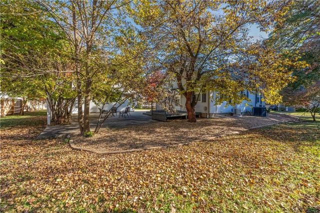 1412 W 5th Street, Sedalia, MO 65301