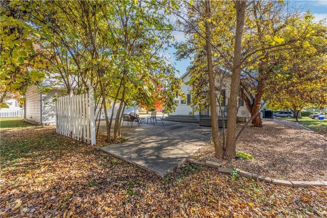 1412 W 5th Street, Sedalia, MO 65301